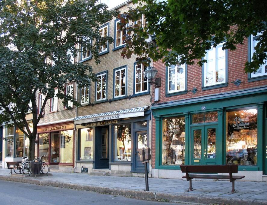Generations Quebec Old City/ Parking/ Family Exterior photo